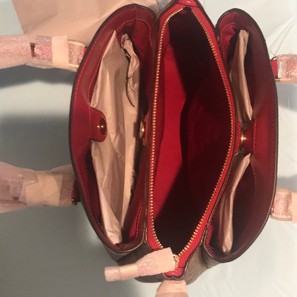 Coach BRAND NEW  Mini Carryall Handbag - Picture 7 of 8